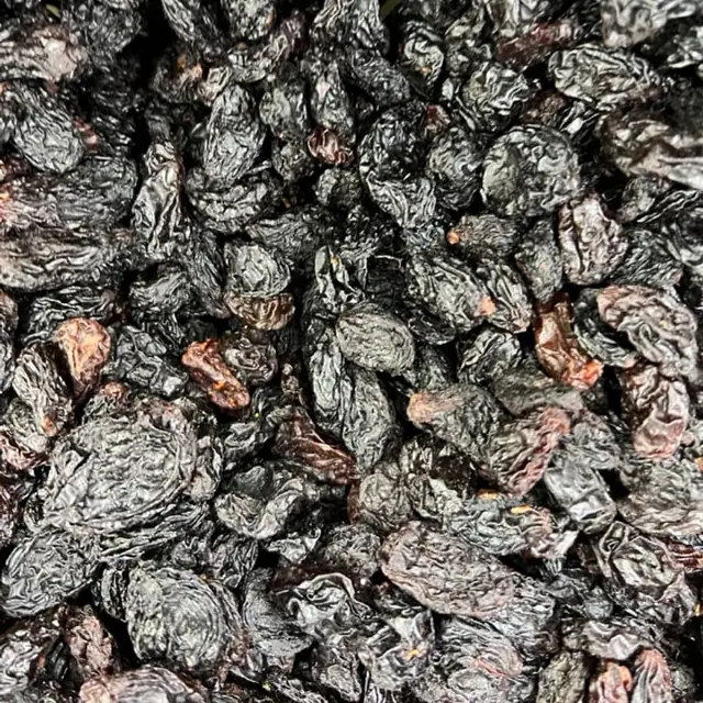 Black raisins, زبيب أسود