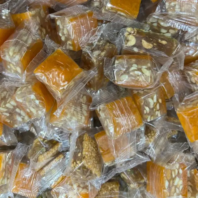 Caramel squares, مربعات الكراميل