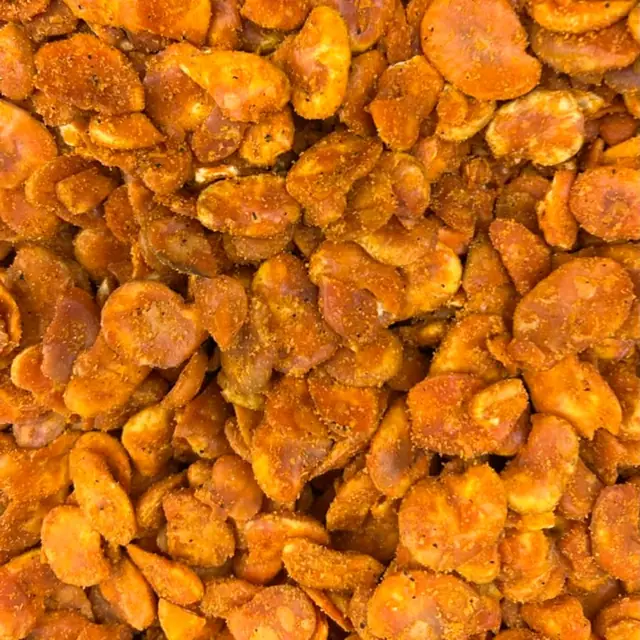 Chilli coated broad beans, فول مقرمش حار