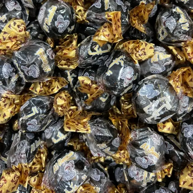 Filled dates, تمر محشو